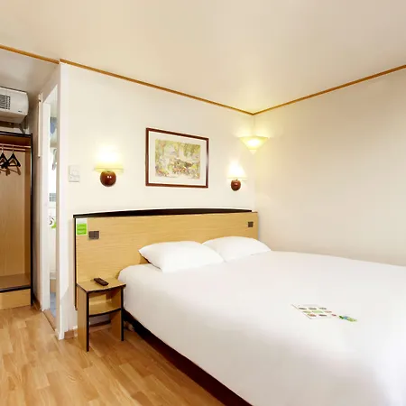 Ξενοδοχείο Campanile 3*