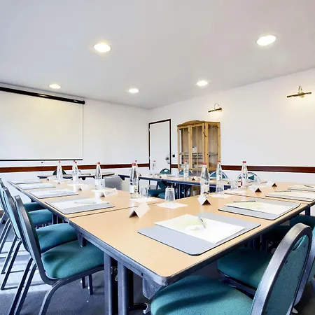 Ξενοδοχείο Campanile 3*