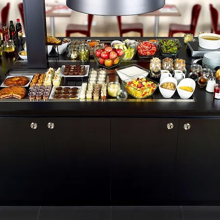 Hotel Campanile Maubeuge