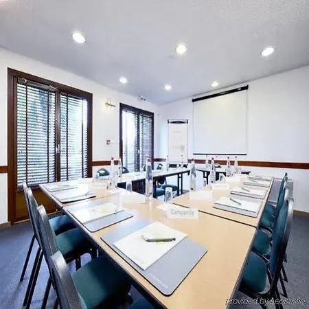 Campanile Hotel 3*