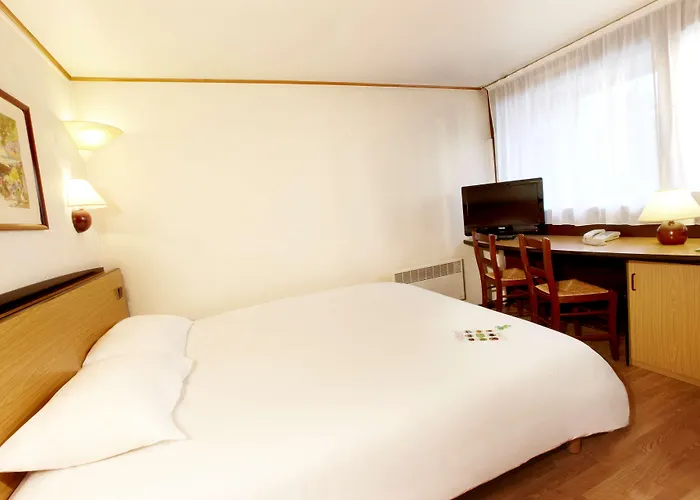 Campanile Hotel 3*