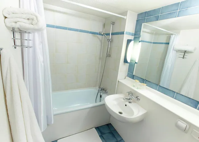 Hotel Campanile 3*