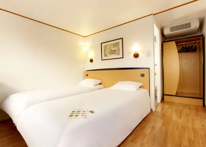 Hotel Campanile 3*