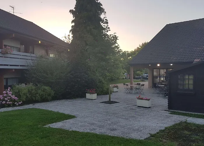 Campanile 3* Maubeuge