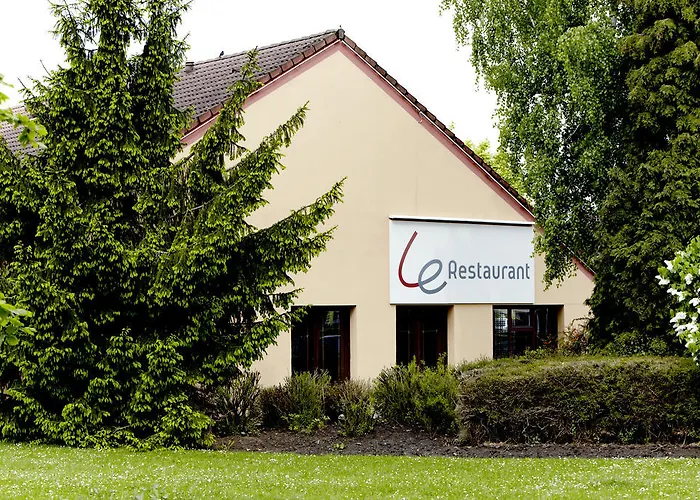 Hotel Campanile 3*