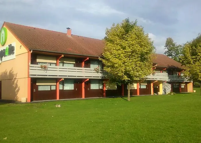 Campanile 3* 모뵈주